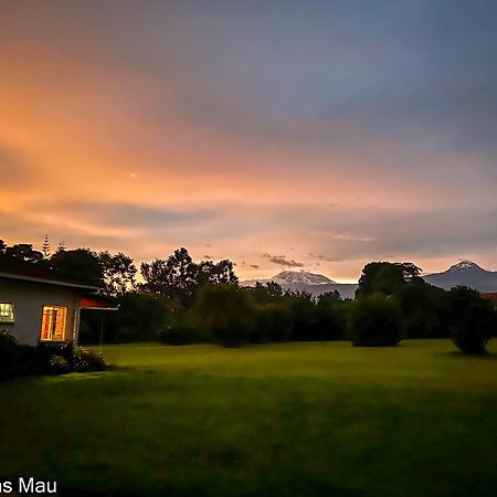 Marangu Hotel Bagian luar foto